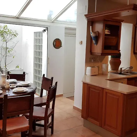 Ferienhaus Elegante A Pres De La Plage, Climatisee Avec Terrasse Et Proche Des Boutiques Et Restaurants - Es-209-35